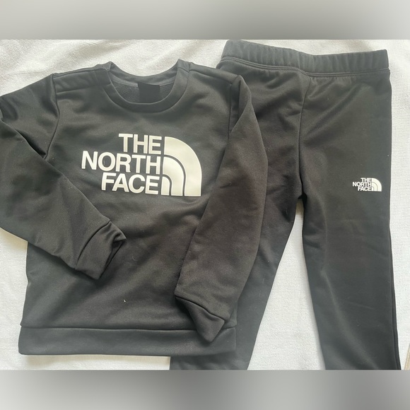 Toddler NORTH FACE Thermal 2 piece set